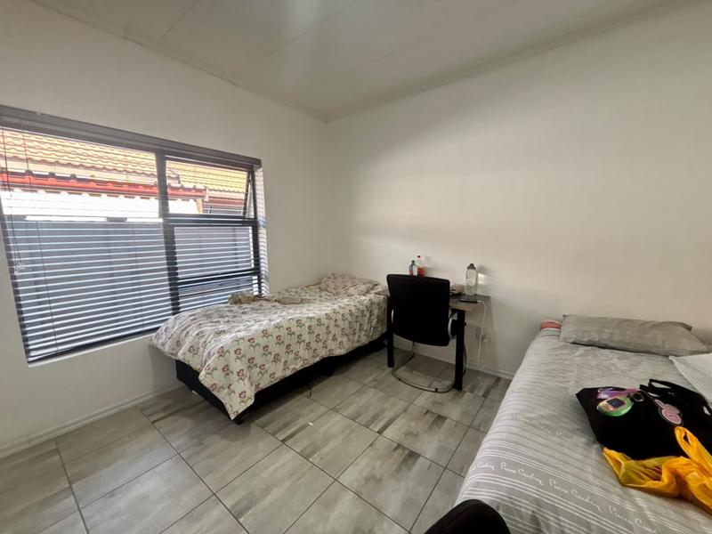 5 Bedroom Property for Sale in Brandwag Free State